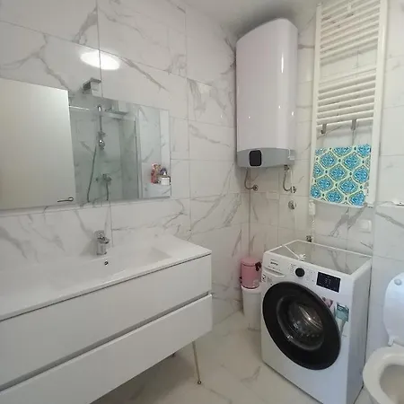 Apartament With Parking Space - 22113 Zadar