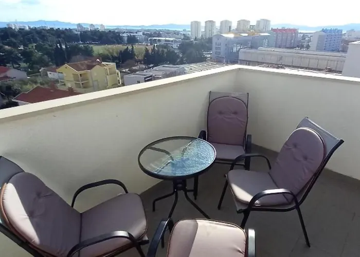 With Parking Space - 22113 Apartman